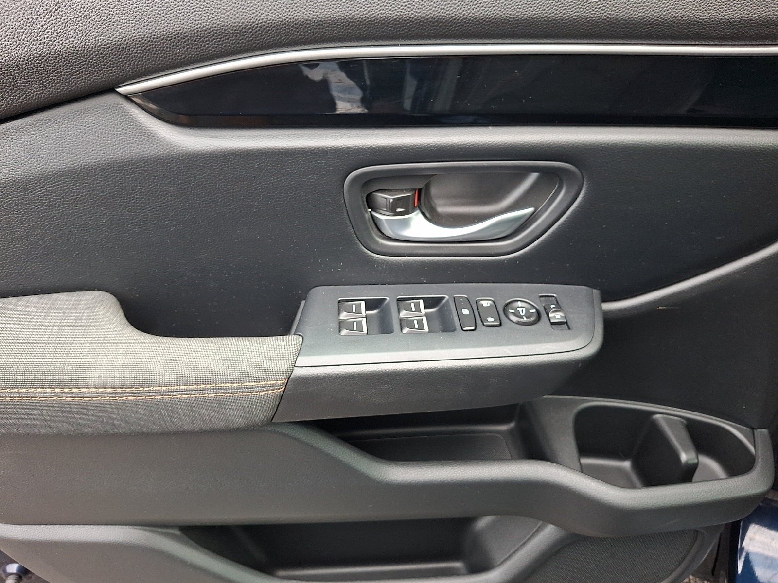 Certified 2024 Honda Pilot Sport image 12