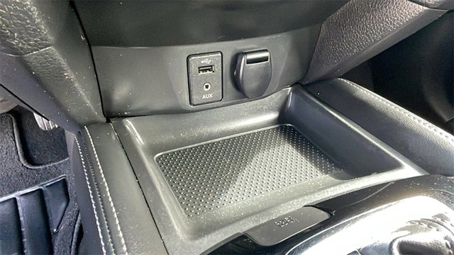 Used 2017 Nissan Rogue Sport SL image 17