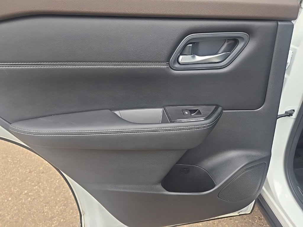 Certified 2023 Nissan Rogue SV w/ SV Premium B Package image 34