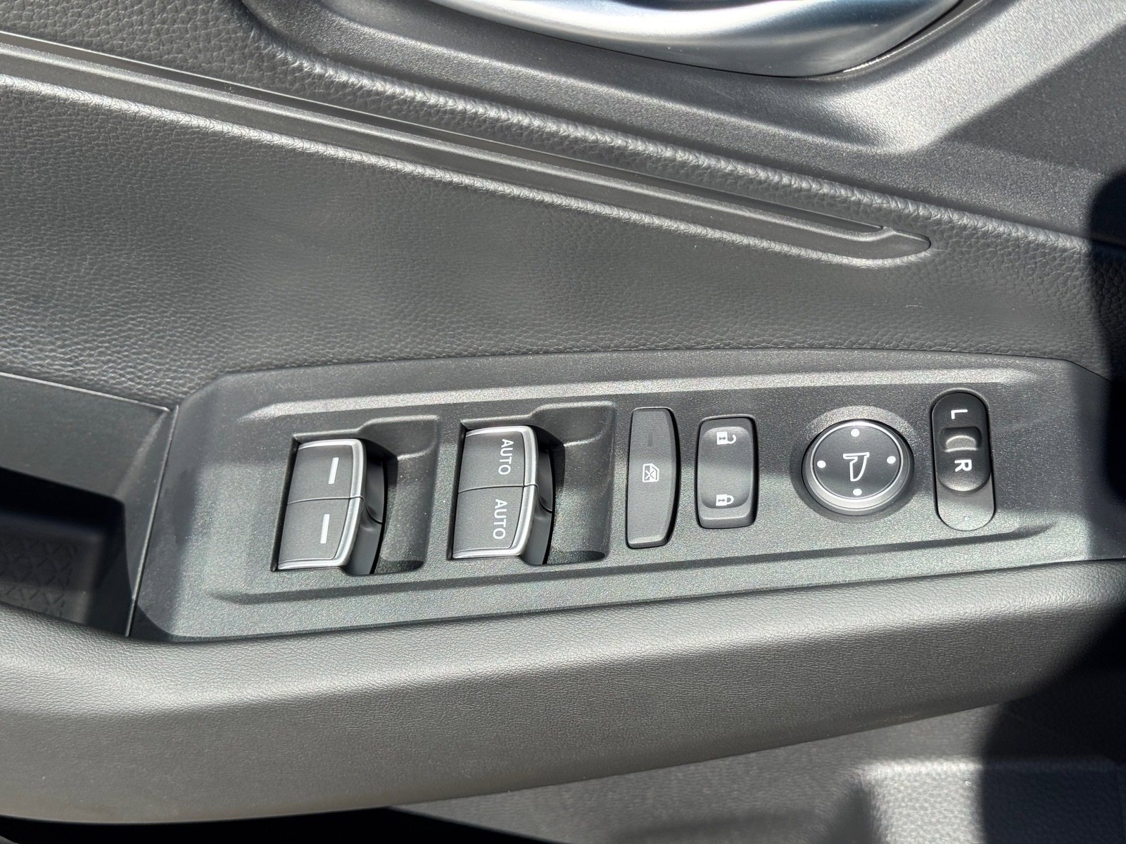 New 2025 Honda Accord LX image 17