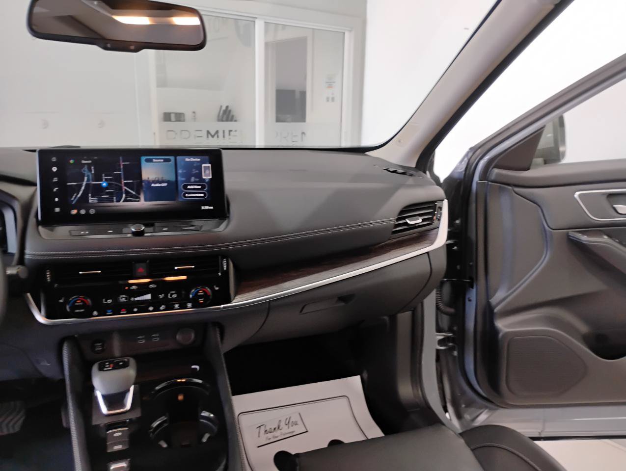 Used 2024 Nissan Rogue Platinum w/ Platinum Premium Package FWD image 86