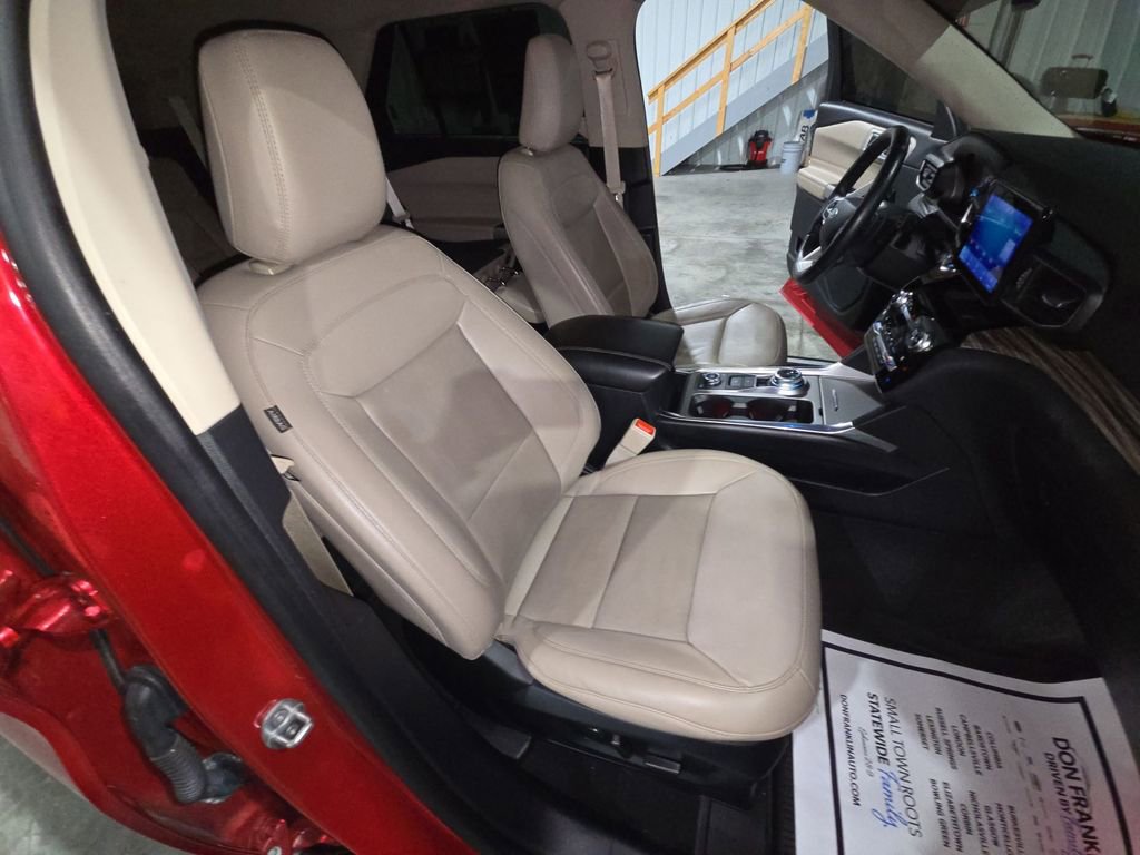 Used 2021 Ford Explorer Limited w/ Equipment Group 301A image 31