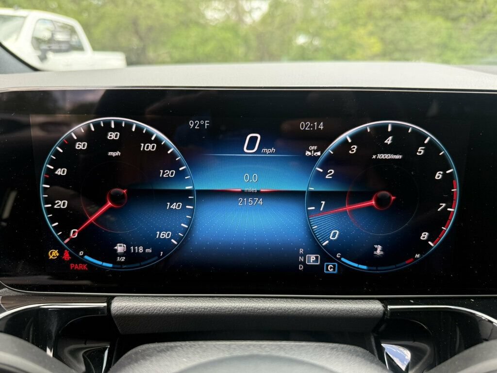 Used 2023 Mercedes-Benz GLA 250 w/ Premium Package image 4
