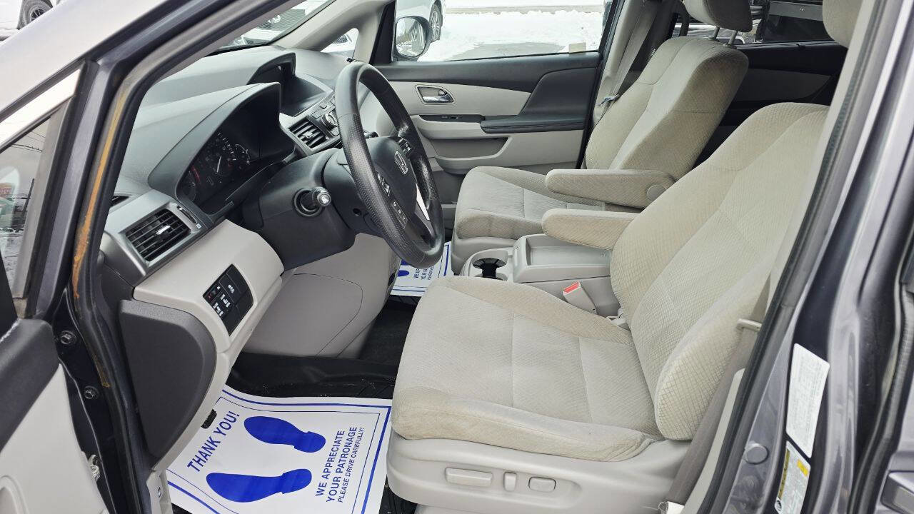 Used 2014 Honda Odyssey EX image 10