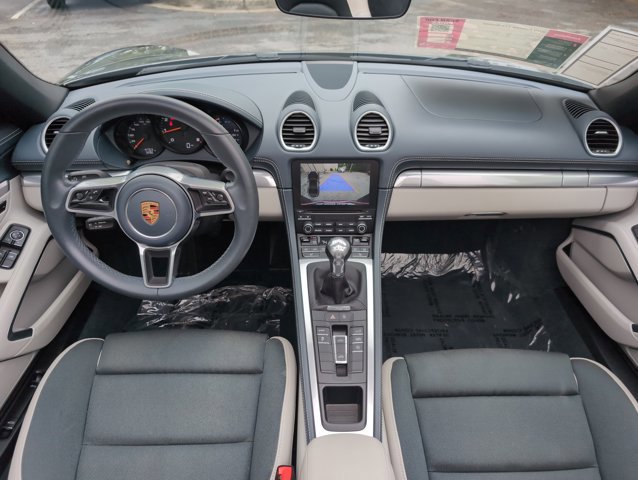Used 2019 Porsche 718 Boxster RWD image 18