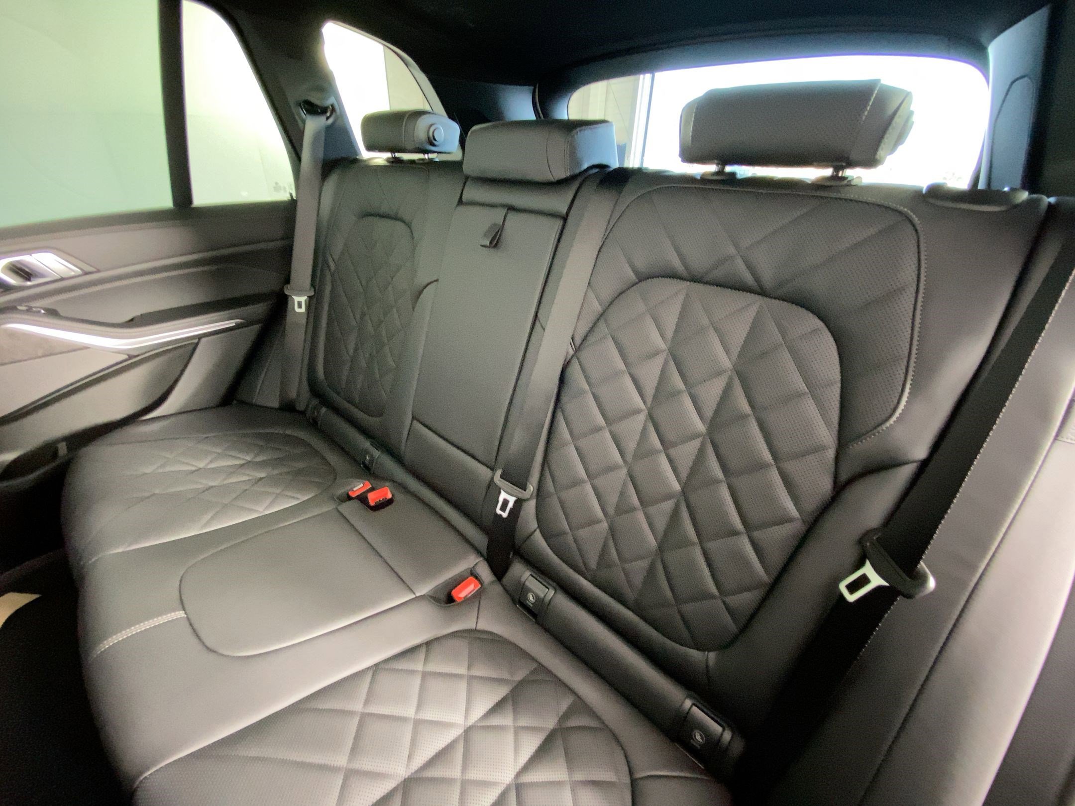 Used 2026 BMW X5 sDrive40i w/ Premium Package image 27