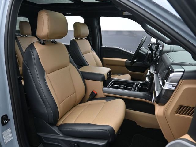 New 2026 Ford F250 Lariat w/ Black Appearance Package image 26