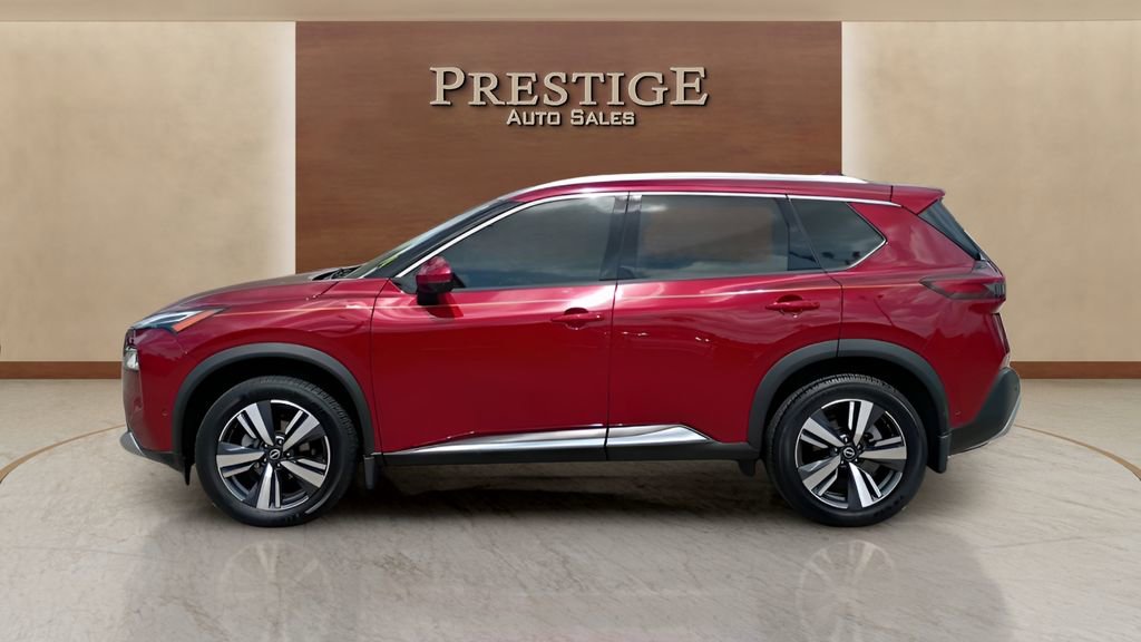 Used 2023 Nissan Rogue Platinum w/ Platinum Premium Package image 2