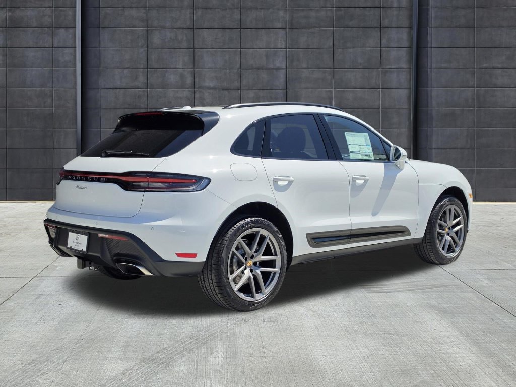 New 2026 Porsche Macan AWD/4WD image 8