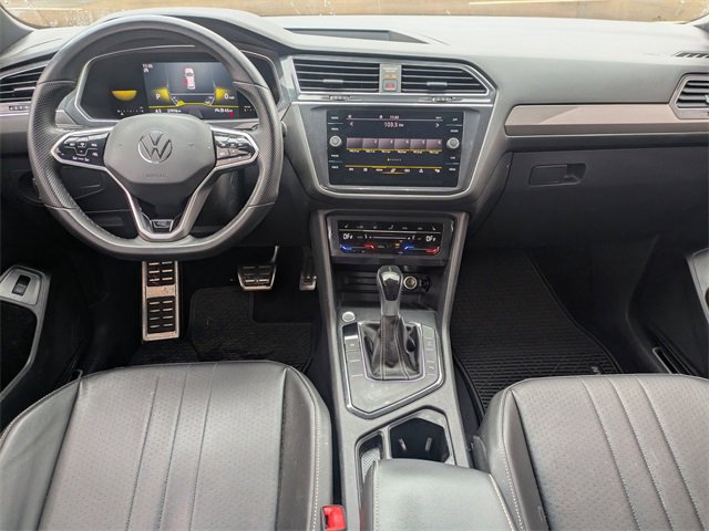 Used 2022 Volkswagen Tiguan SE R-Line image 17