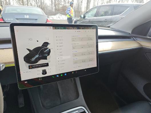 Used 2023 Tesla Model Y Long Range image 5