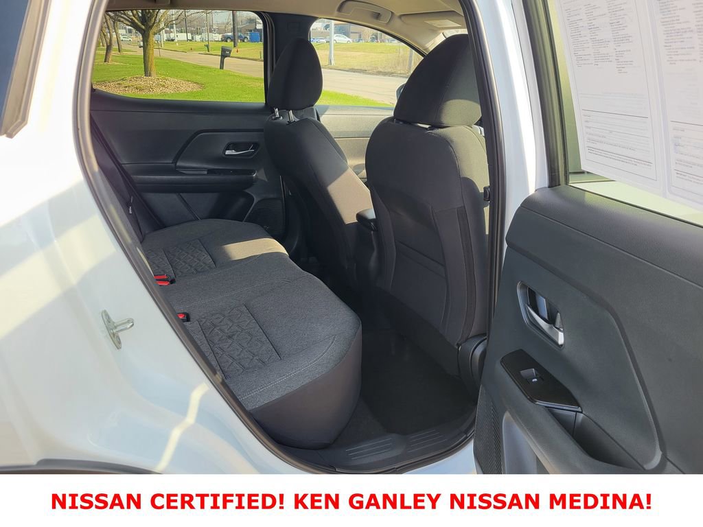 Certified 2025 Nissan Kicks SV AWD/4WD image 43