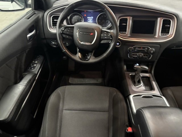 Used 2019 Dodge Charger SXT image 12