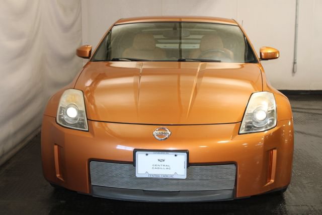 Used 2006 Nissan 350Z Touring w/ (N93) Cargo Convenience Pkg RWD image 3
