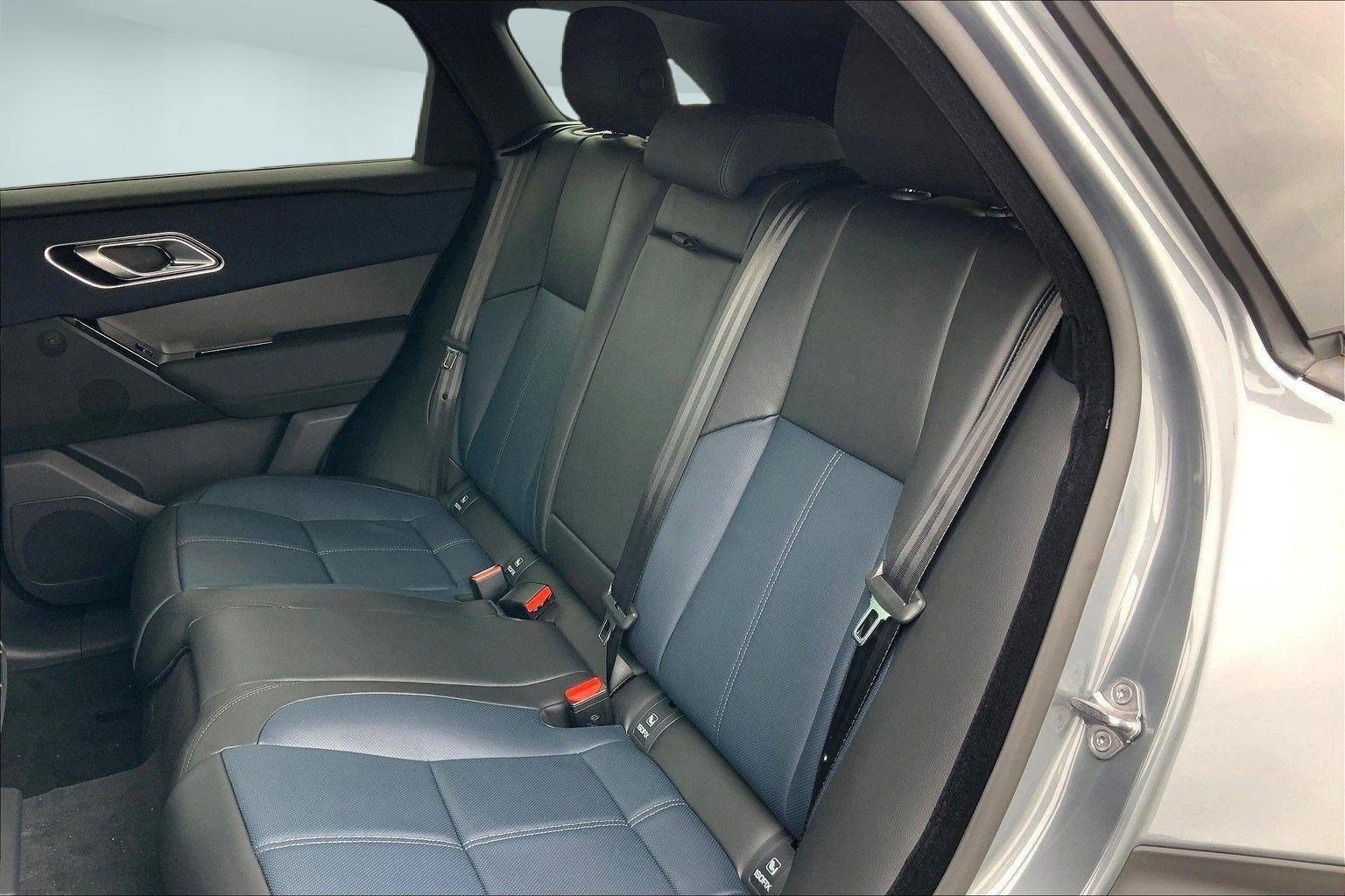 Used 2026 Land Rover Range Rover Velar S AWD/4WD image 9