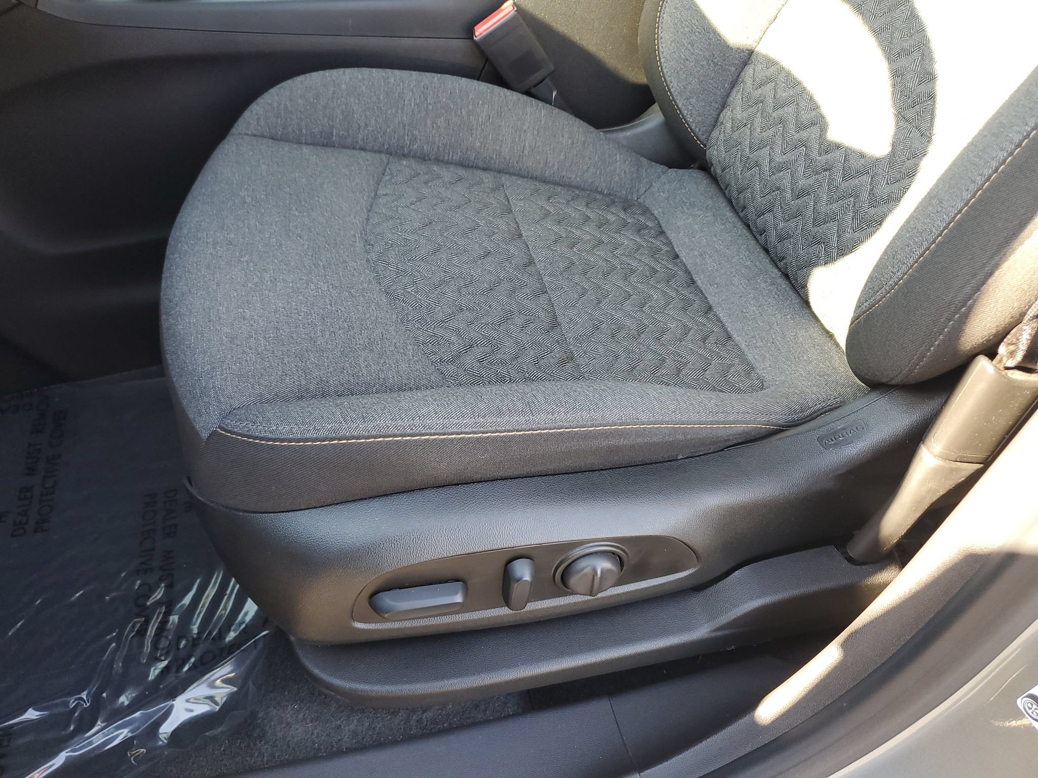 Used 2024 Chevrolet Equinox LT FWD image 14