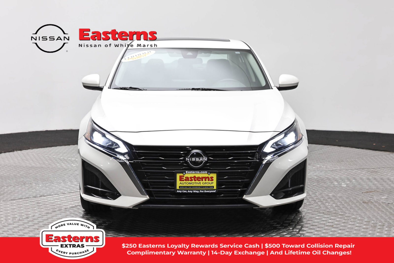 Used 2023 Nissan Altima 2.5 SV w/ SV Premium Package AWD/4WD image 2