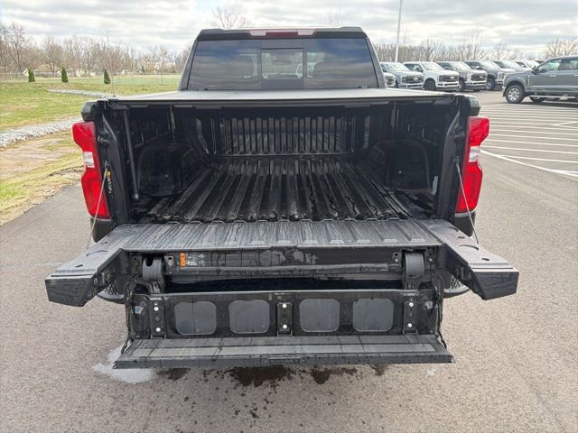 Used 2024 Chevrolet Silverado 1500 LT Trail Boss w/ Convenience Package II image 12