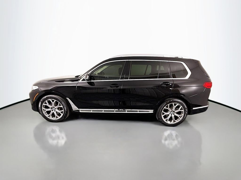 Used 2021 BMW X7 xDrive40i w/ Parking Assistance Package image 4