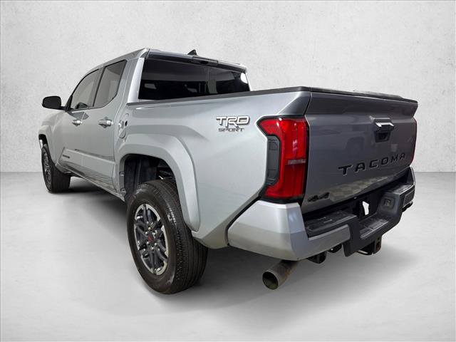 Used 2024 Toyota Tacoma TRD Sport AWD/4WD image 5