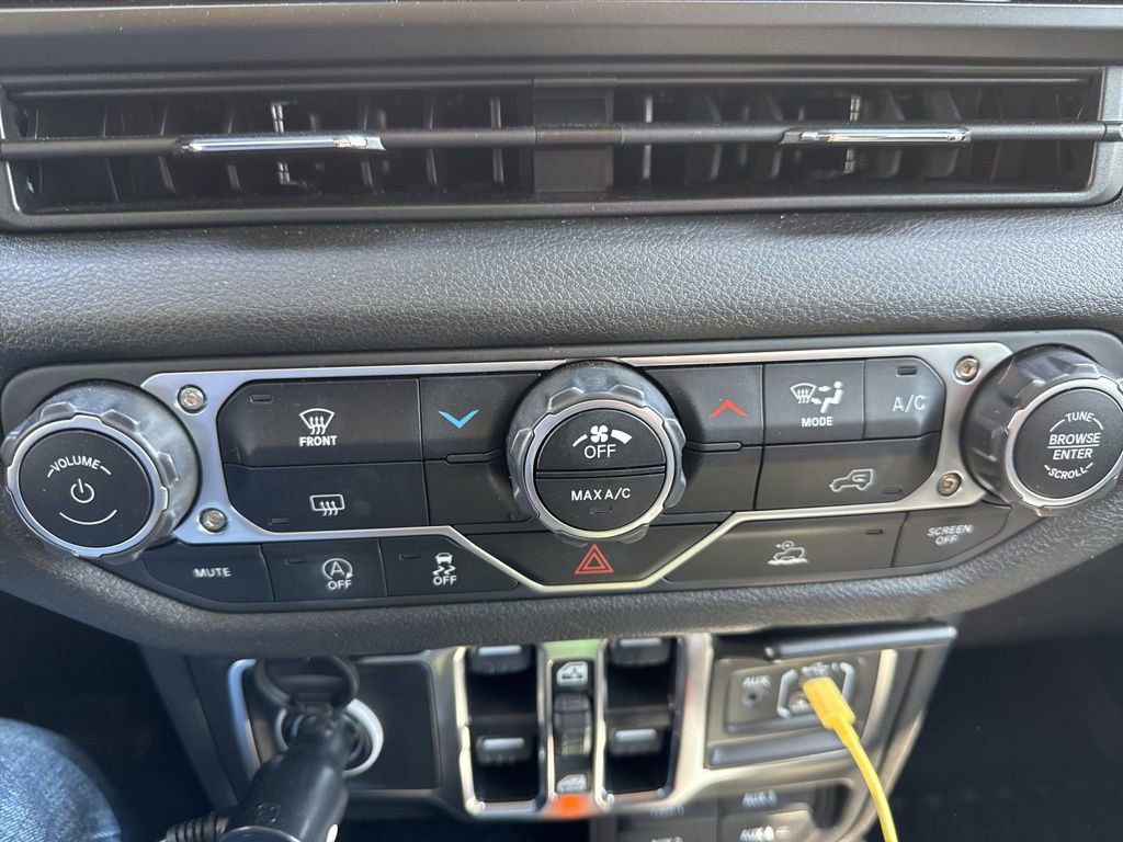 Used 2024 Jeep Wrangler Sport S image 10