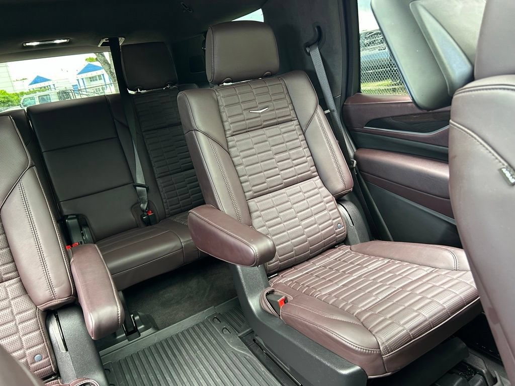 Used 2024 Cadillac Escalade Sport Platinum AWD/4WD image 15