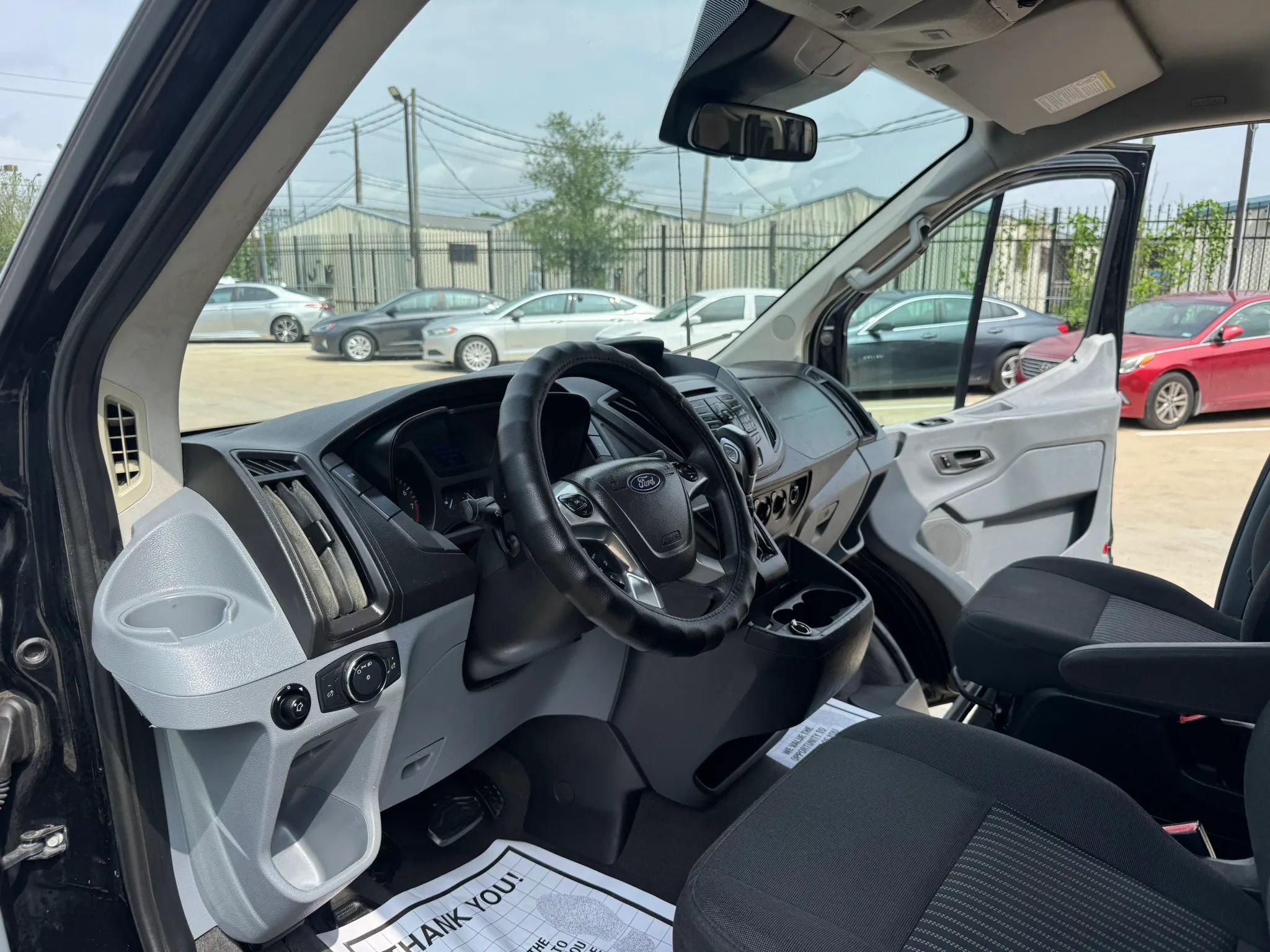 Used 2018 Ford Transit 350 XL RWD image 25