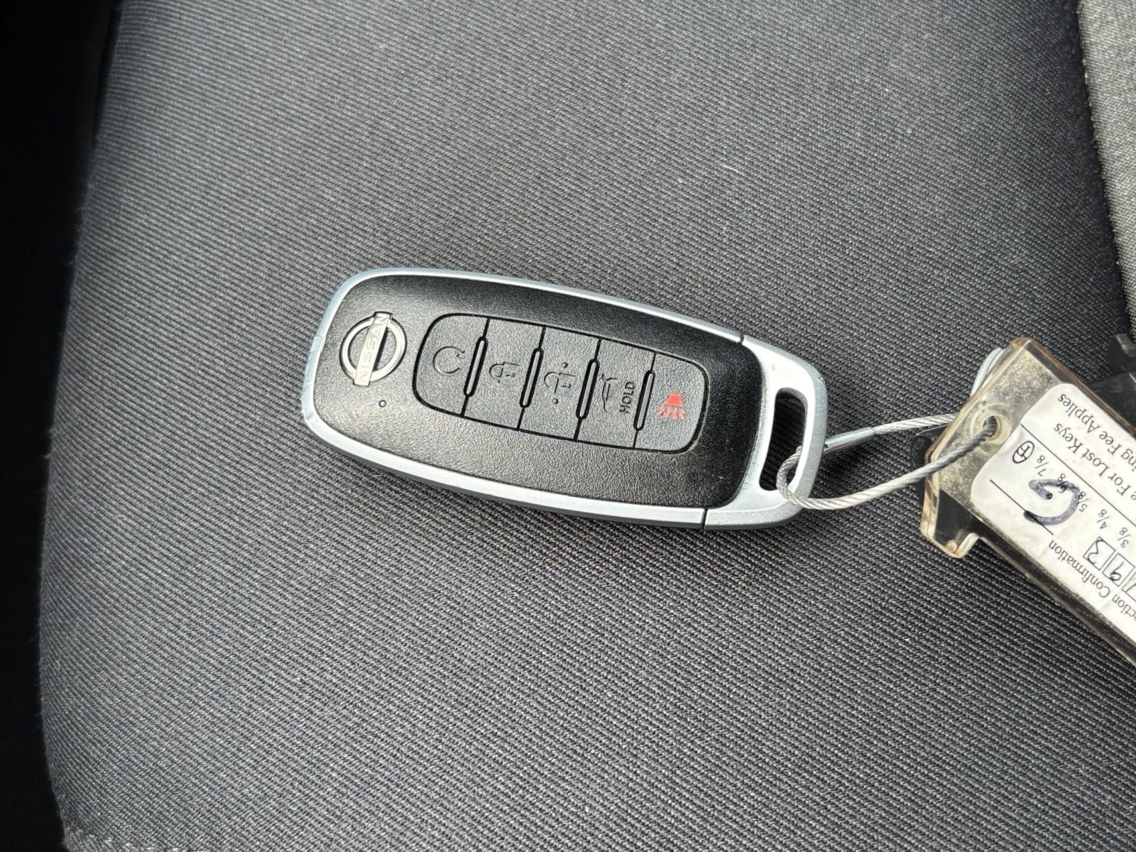 Used 2025 Nissan Pathfinder SV FWD image 20