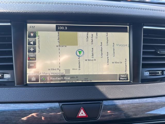 Used 2018 Kia Cadenza Limited image 15