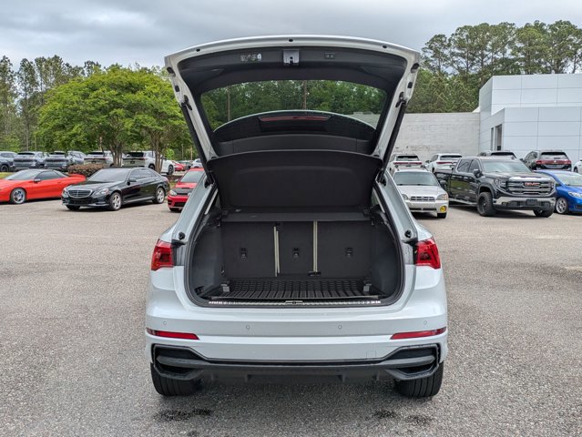 Used 2025 Audi Q3 2.0T Premium Plus w/ Premium Plus Package AWD/4WD image 6