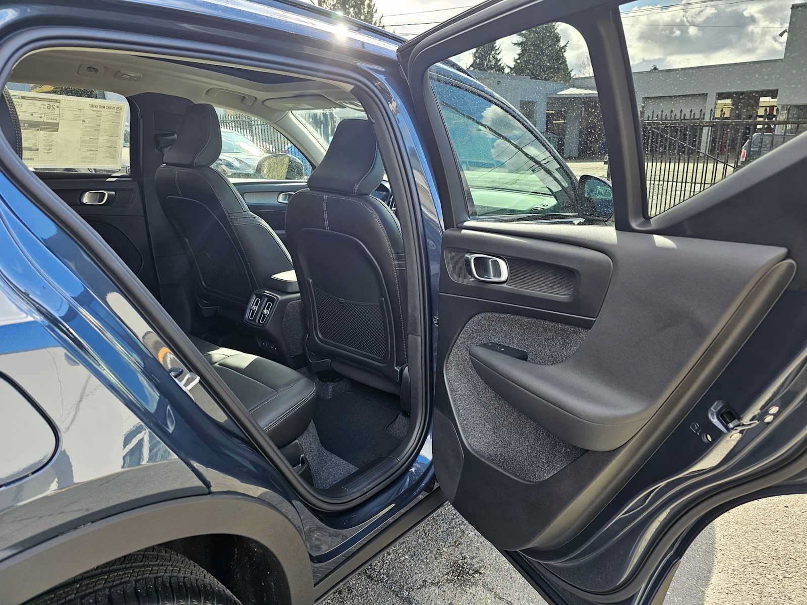 New 2026 Volvo XC40 B5 Core w/ Climate Package AWD/4WD image 13