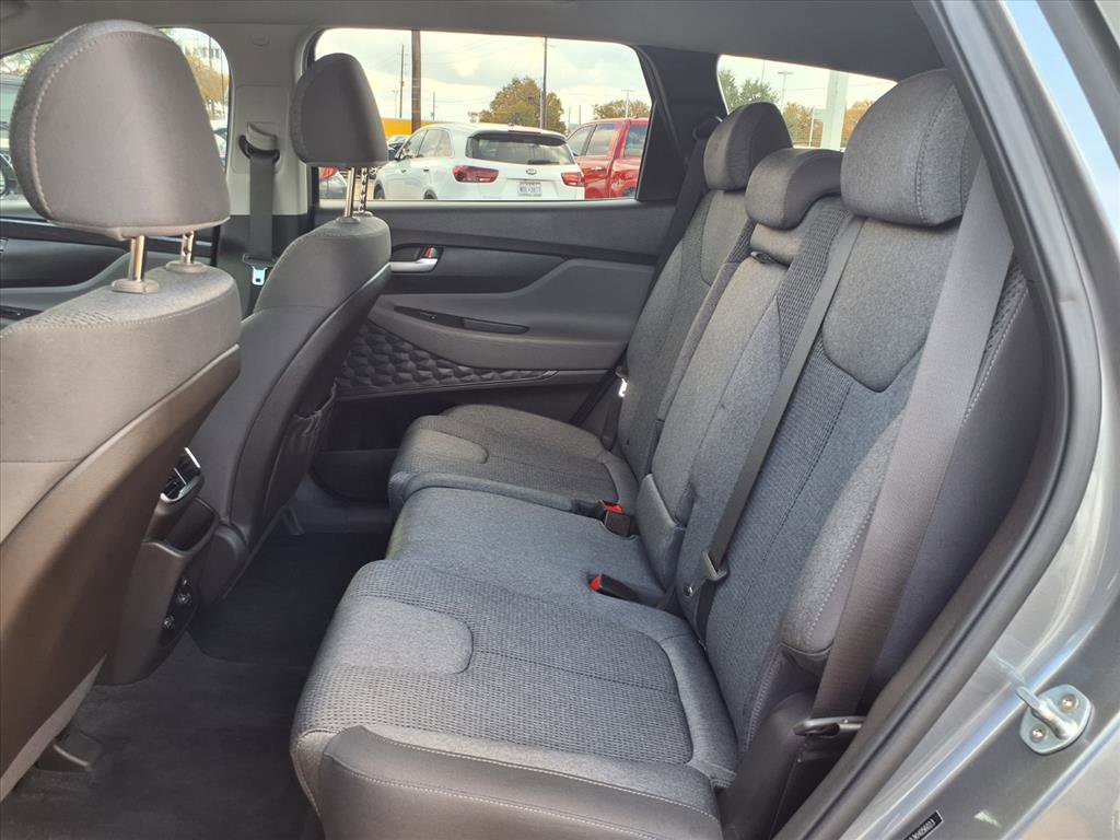 Used 2019 Hyundai Santa Fe SEL image 18