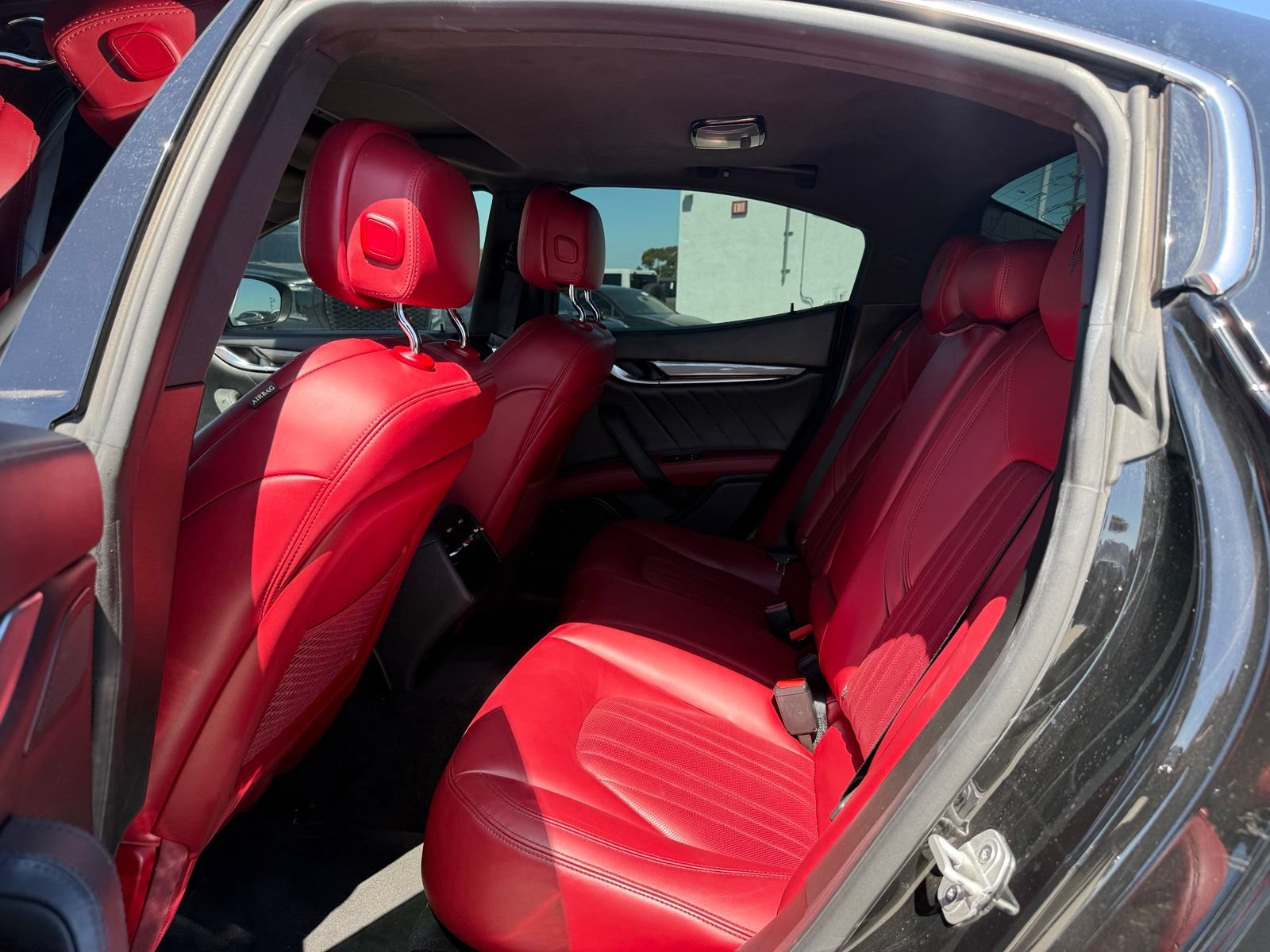 Used 2021 Maserati Ghibli S RWD image 6