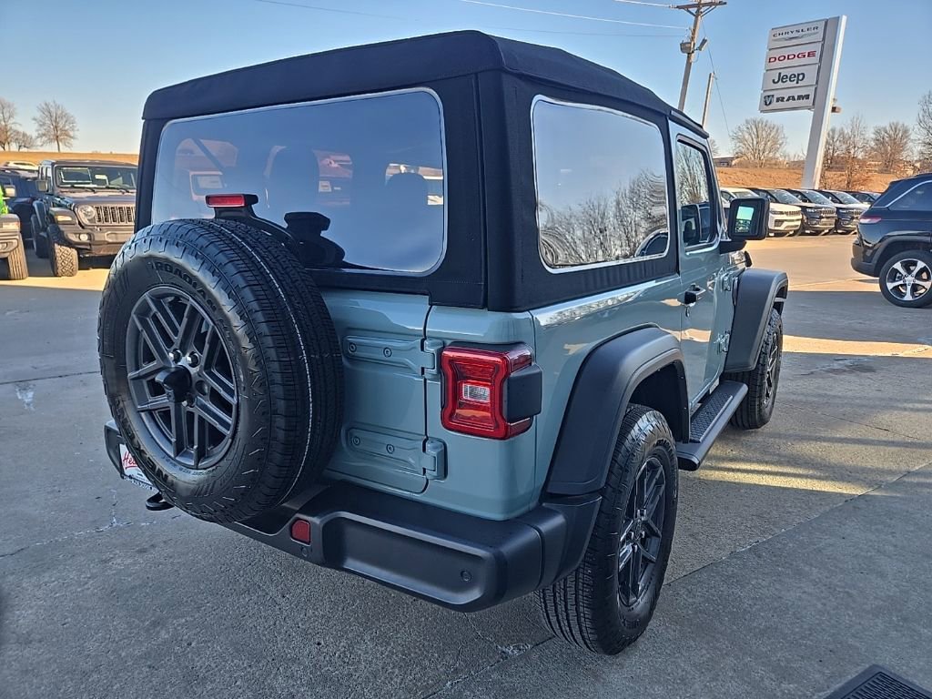 Used 2024 Jeep Wrangler Sport S image 9