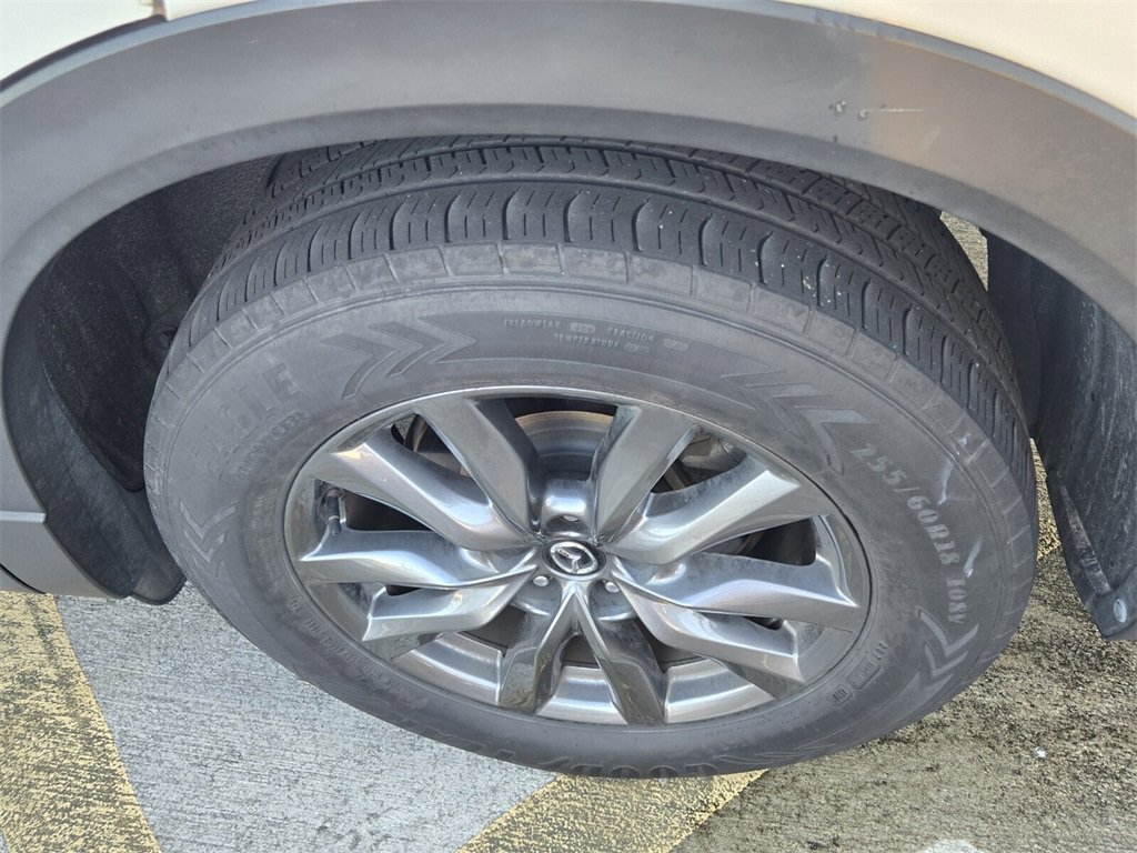 Used 2023 MAZDA CX-9 Touring image 5