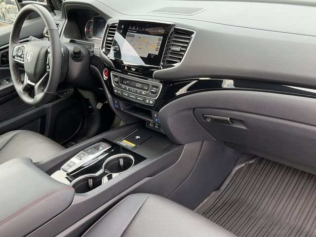 Used 2024 Honda Passport Black Edition image 21