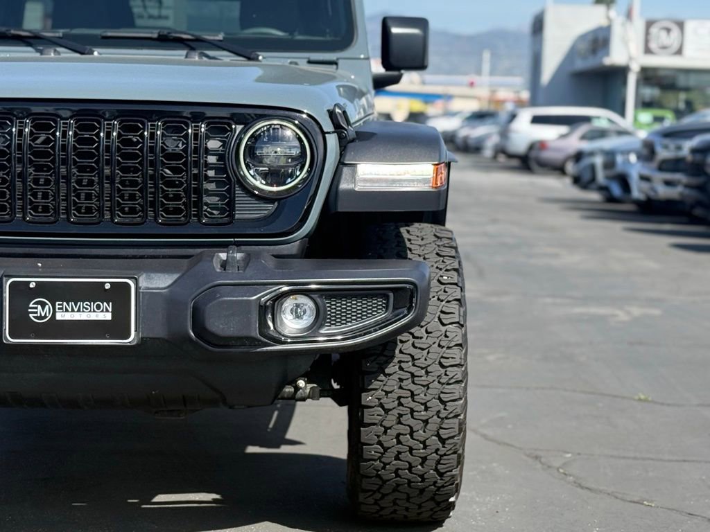 Used 2025 Jeep Wrangler Willys image 4