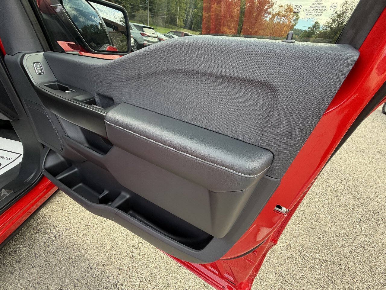Used 2025 Ford F150 XL RWD image 30