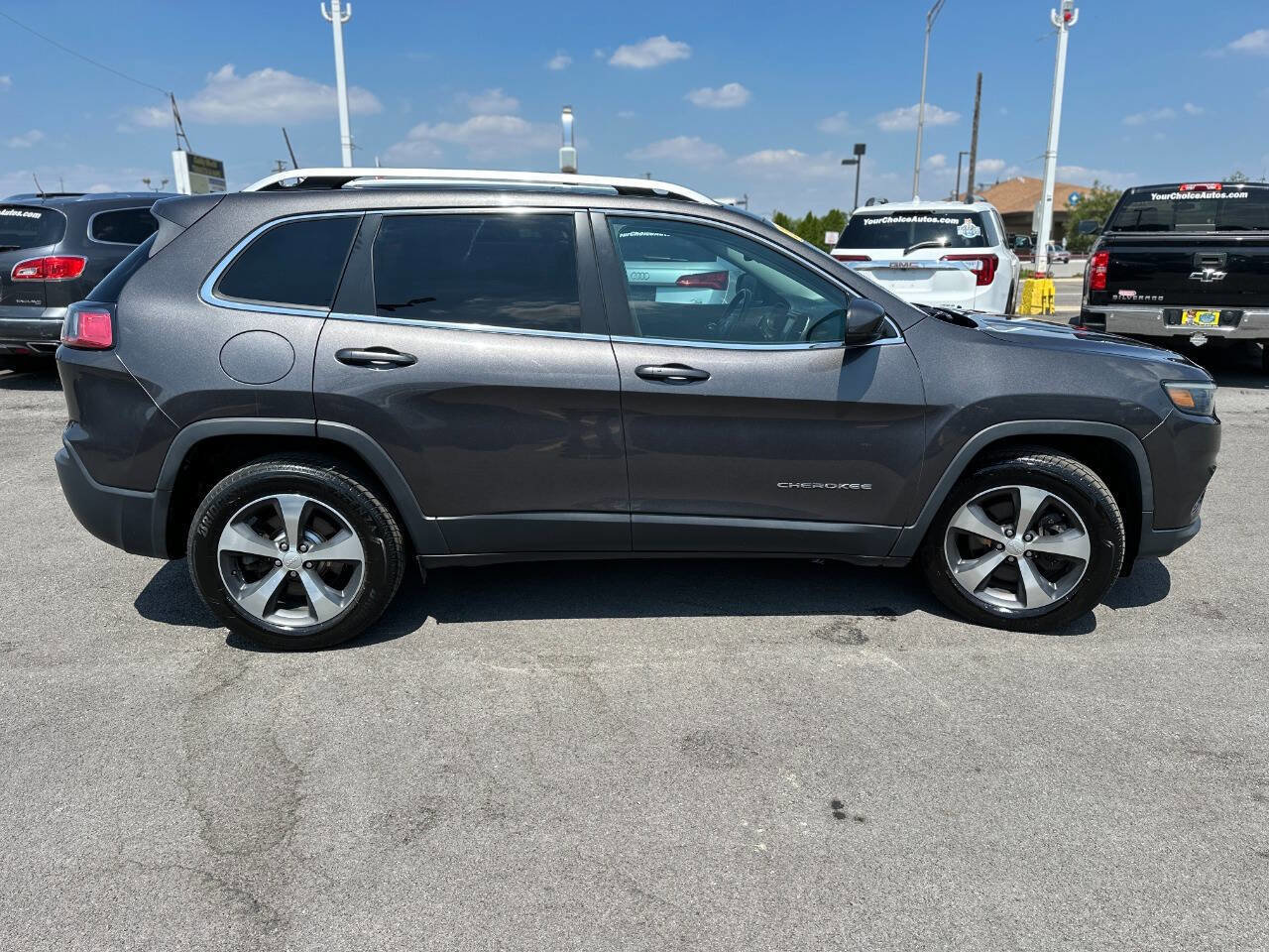 Used 2019 Jeep Cherokee Limited image 6