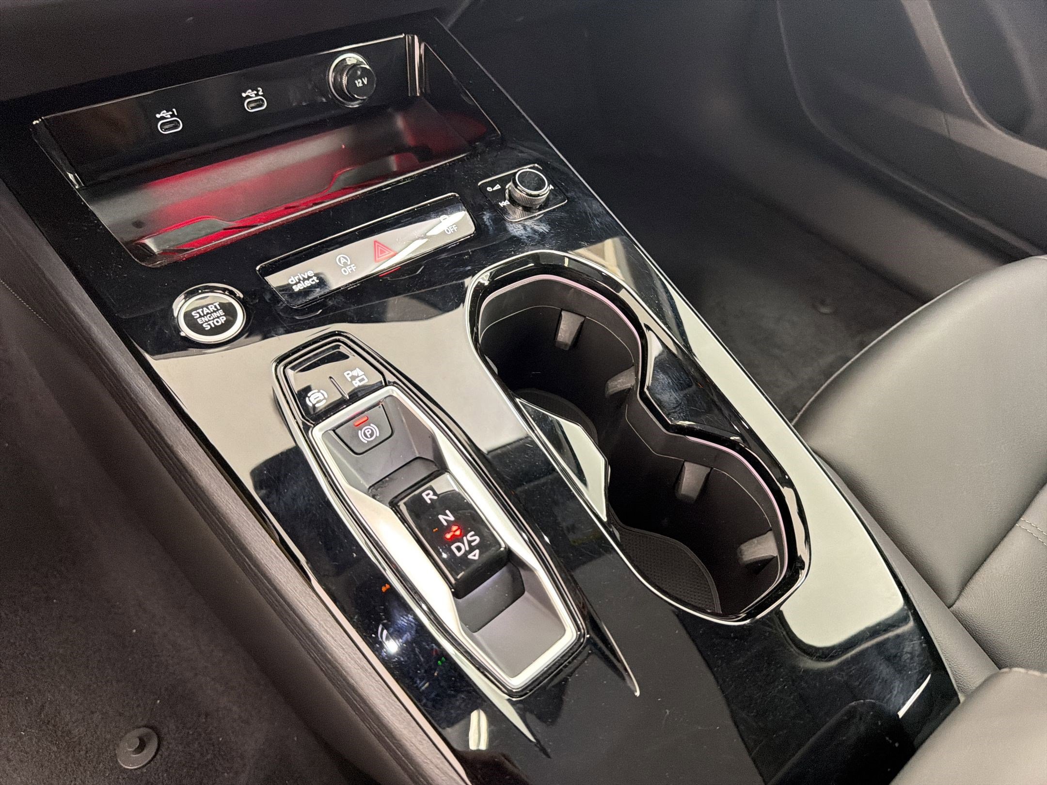 Used 2025 Audi A5 2.0T Premium w/ Convenience Package image 16