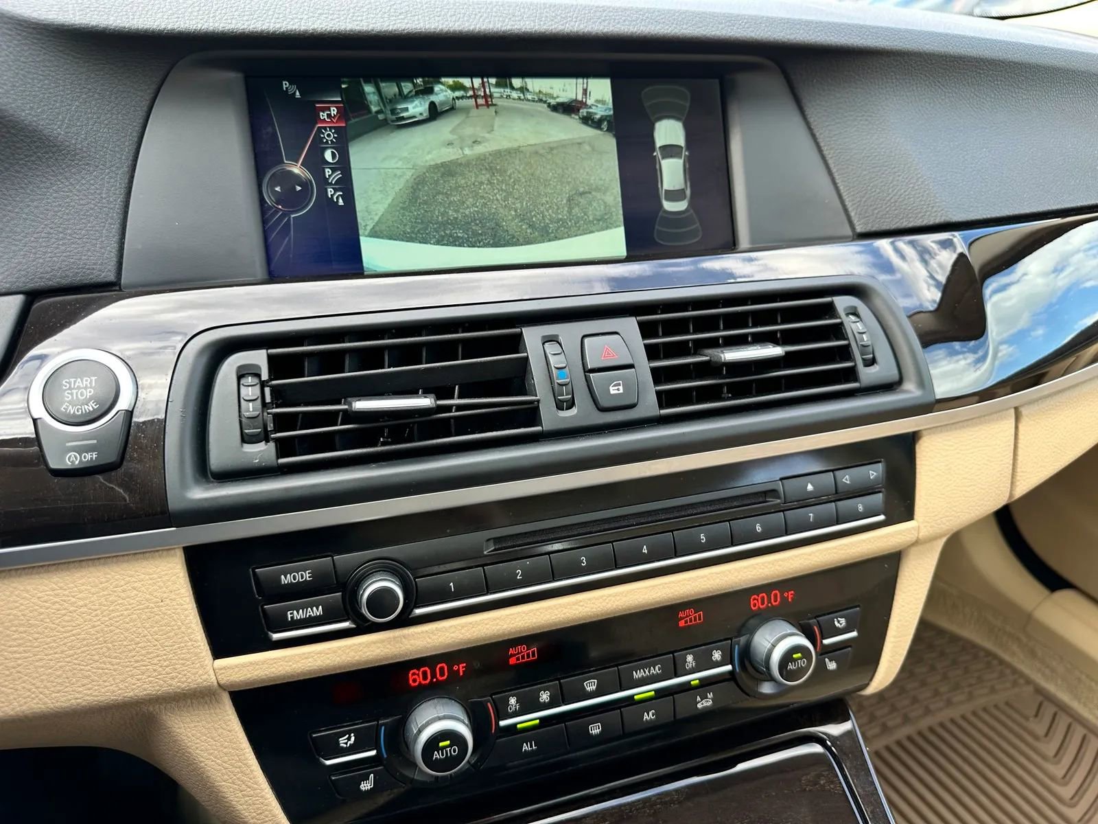 Used 2013 BMW 528i xDrive Sedan AWD/4WD image 24