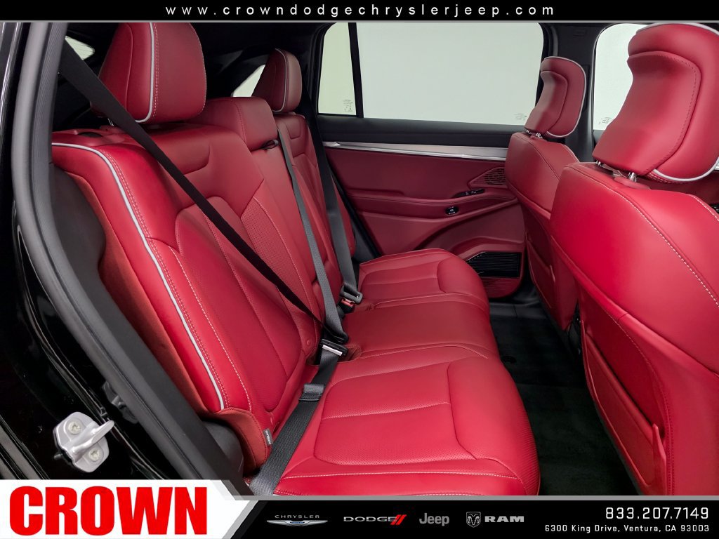 Used 2024 Jeep Wagoneer Launch Edition AWD/4WD image 15