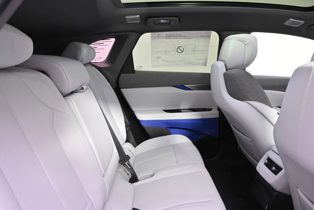 New 2025 Cadillac Optiq Sport 1 image 17