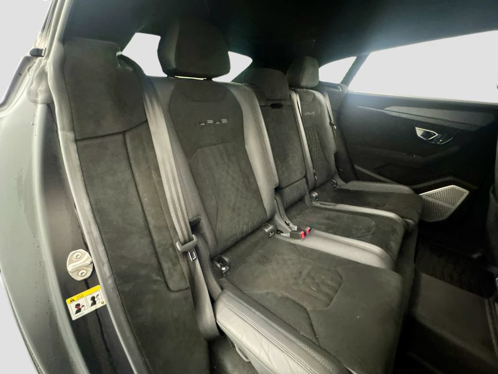 Used 2023 Lamborghini Urus Performante AWD/4WD image 29