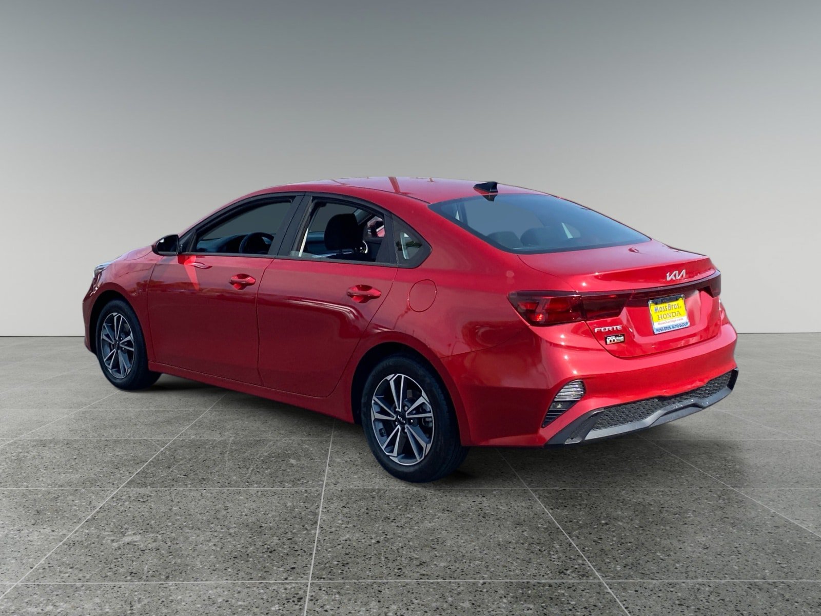 Used 2024 Kia Forte LXS FWD image 3