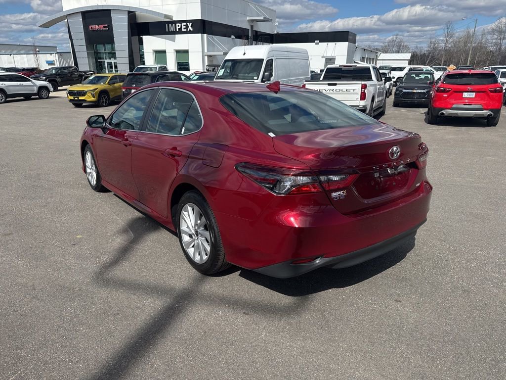 Used 2022 Toyota Camry LE w/ Convenience Package image 3