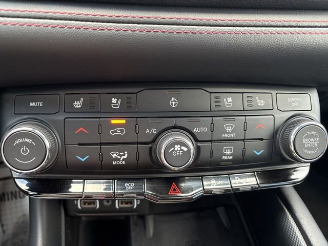 Used 2022 Dodge Durango R/T w/ Blacktop Package image 18