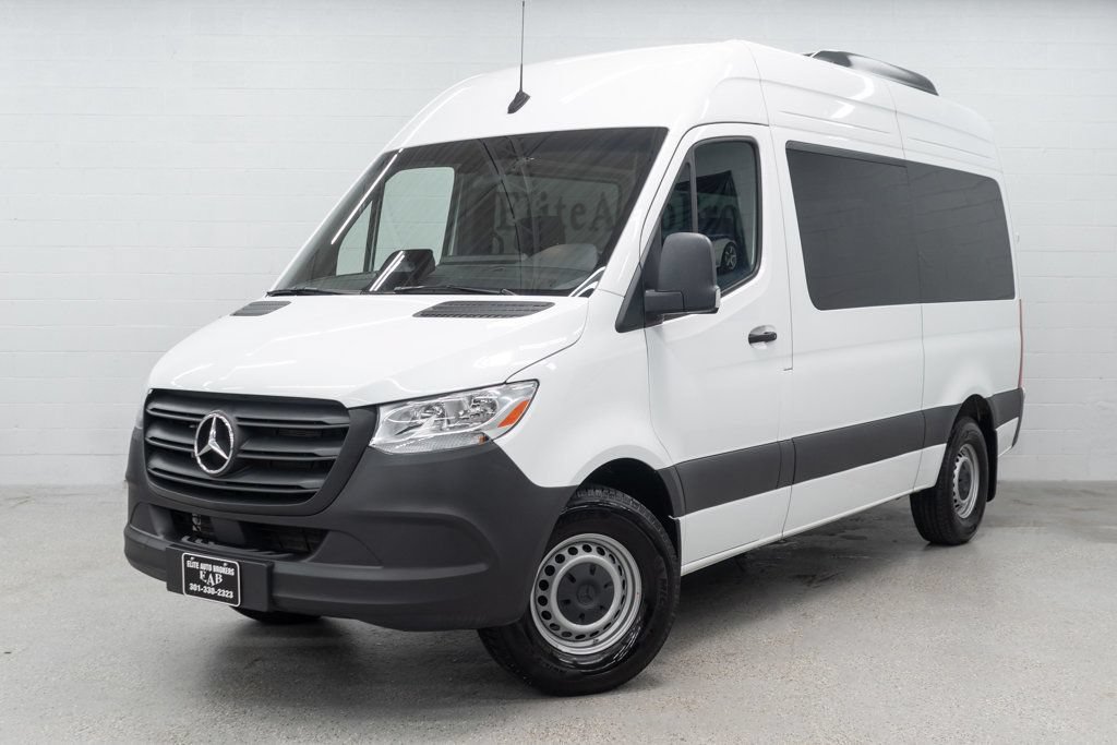 Used 2025 Mercedes-Benz Sprinter 2500 image 1