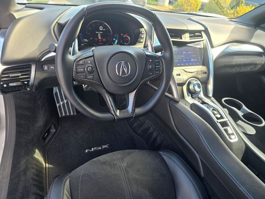 Used 2017 Acura NSX AWD/4WD image 15