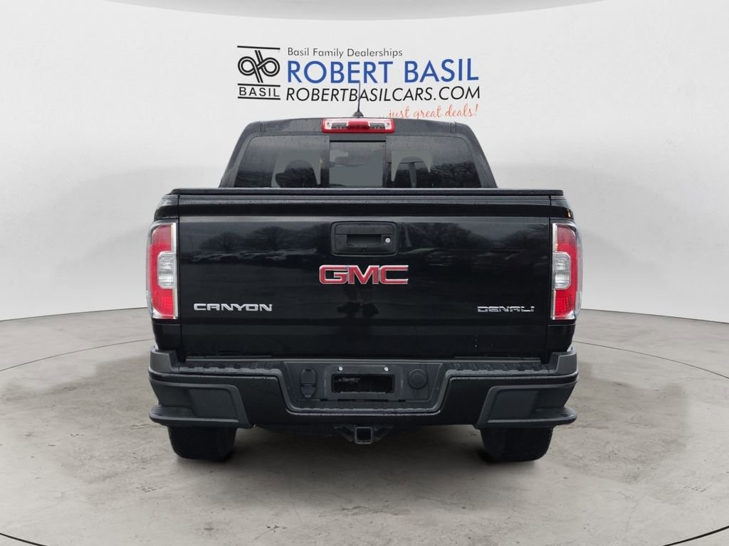 Used 2018 GMC Canyon Denali image 4